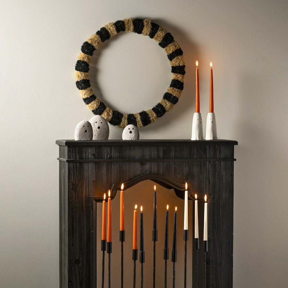 Plow & Hearth Black and White Striped Natural Grass Wreath