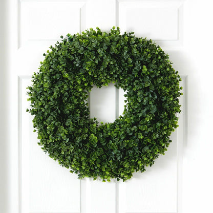 Plow & Hearth 25” Eucalyptus Artificial Wreath