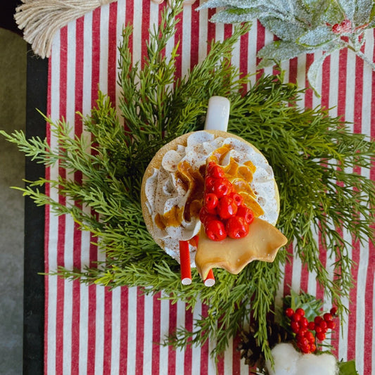 Plow & Hearth Mini Cedar Christmas Wreath