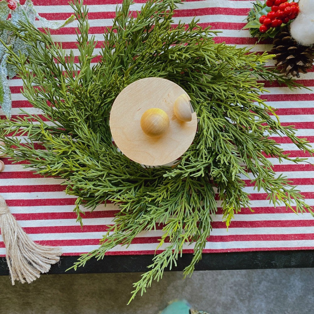 Plow & Hearth Mini Cedar Christmas Wreath