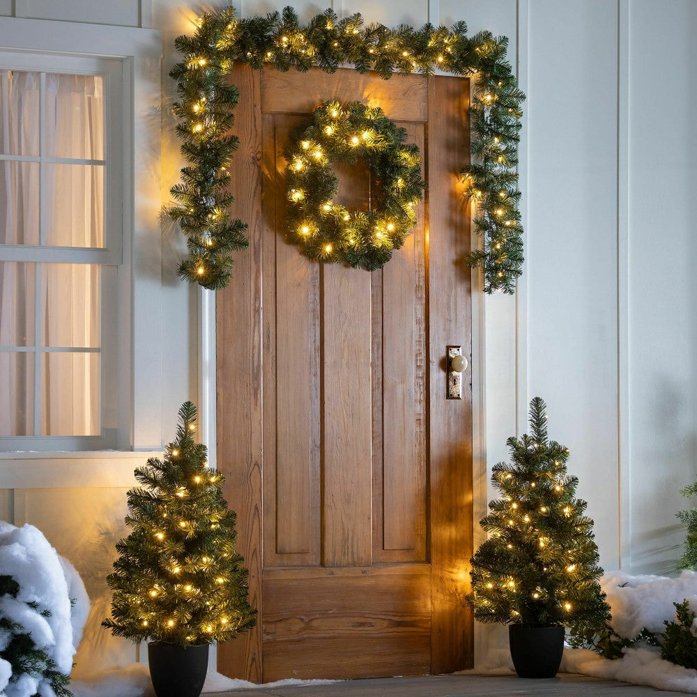 Plow & Hearth Holiday Porch-In-A-Box Lighted Montfair Pine Decorating Set
