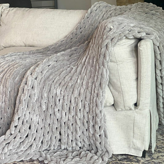 Plow & Hearth Infinite Chunky Knit Blanket, Minky, 43” x 70”, Mist