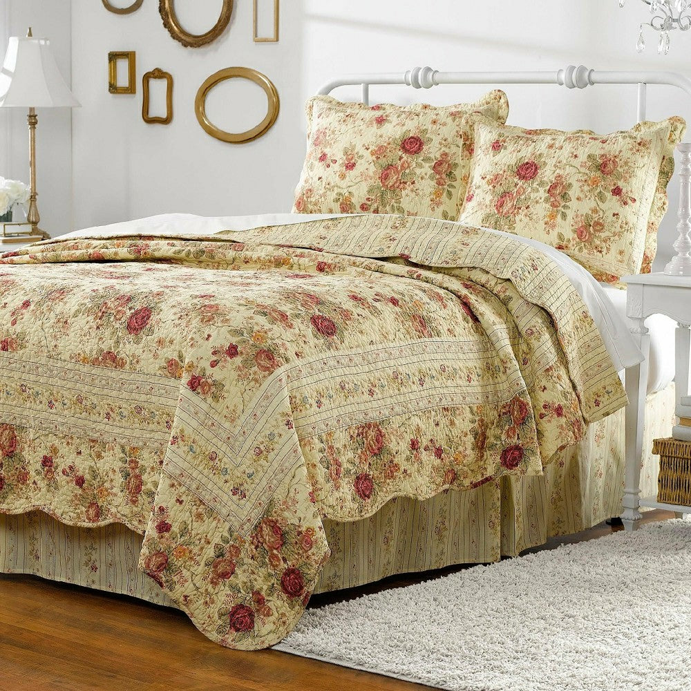 Plow & Hearth Vintage Rose Garden Reversible Quilt, 3 Piece Full/Queen Set