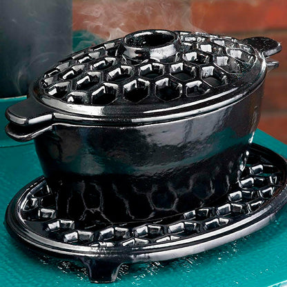 Plow & Hearth 2.3 QT. Cast Iron Lattice Wood Stove Steamer