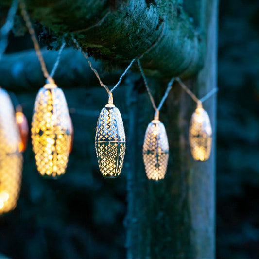 Plow & Hearth Metallic Marrakesh Star Solar String Lights