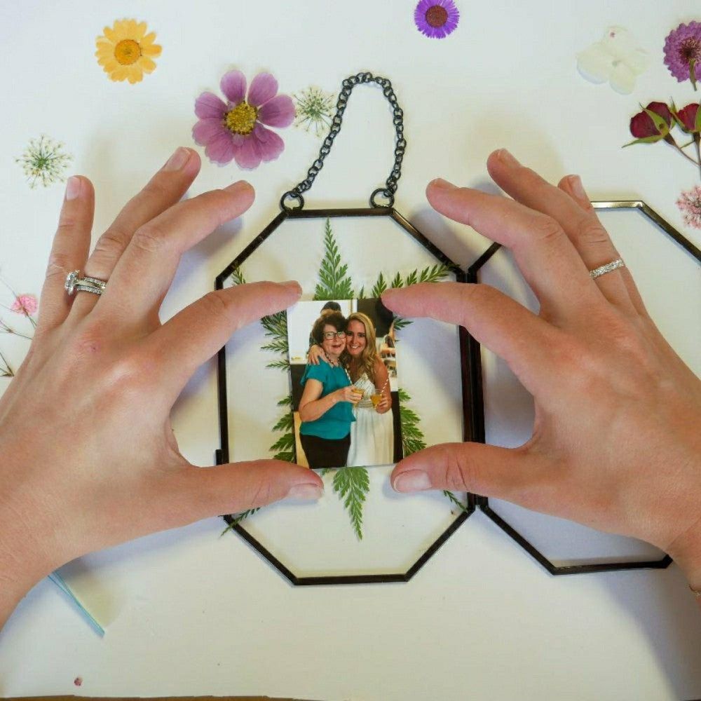 Plow & Hearth Framed Pressed Flowers Kit