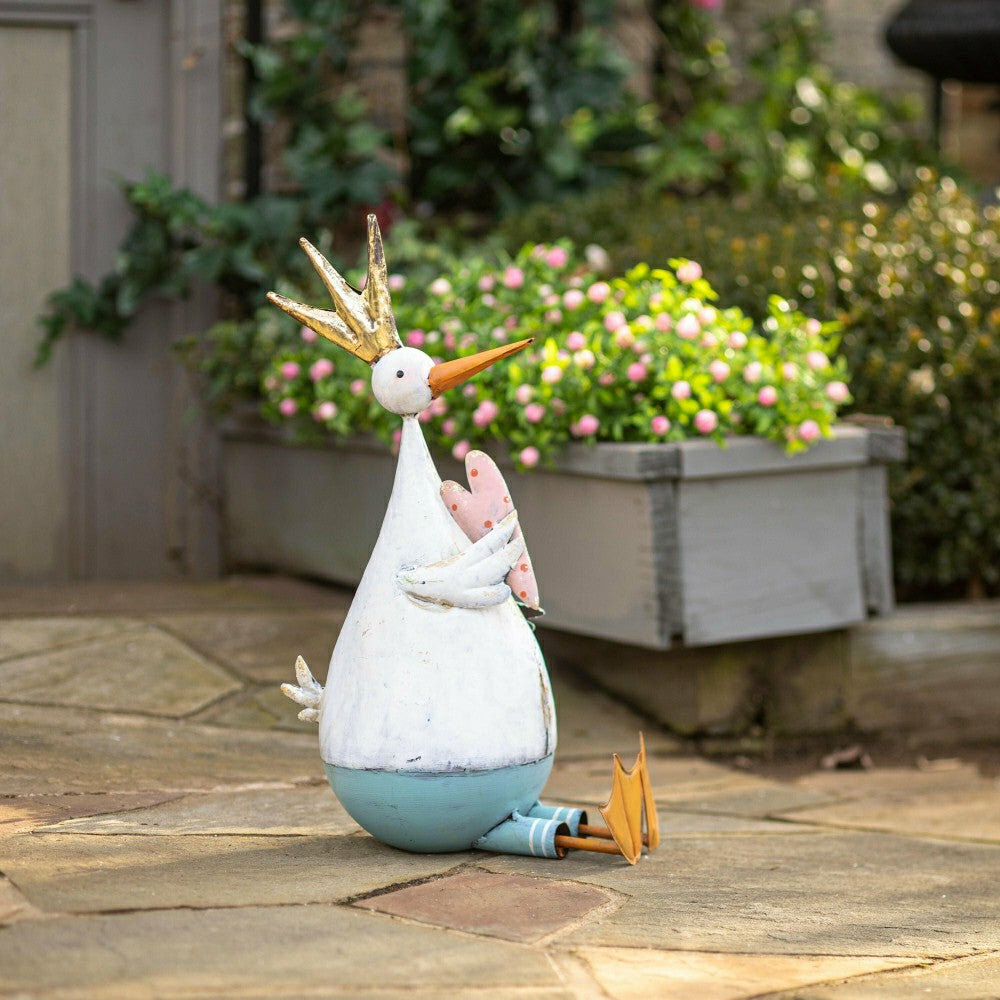 Plow & Hearth Metal Duck With Heart Garden Statue
