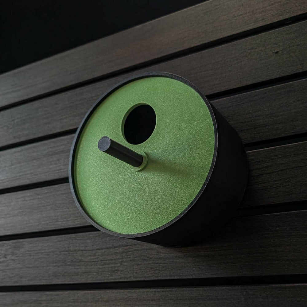 Plow & Hearth Circle Birdhouse
