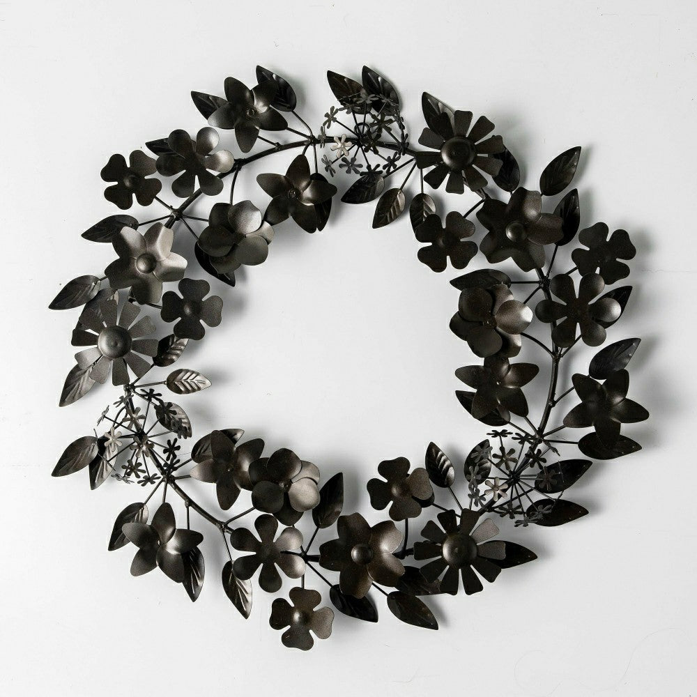 Plow & Hearth Recycled Metal Black Floral Leaf Wreath