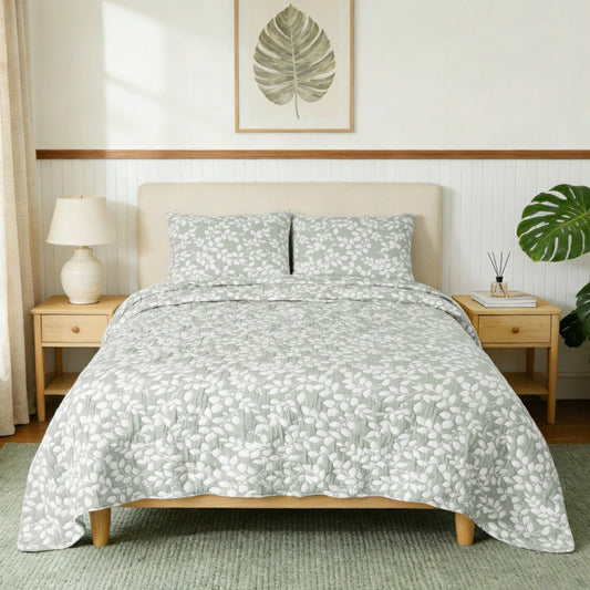 Plow & Hearth Leaves Reversible Quilt Set