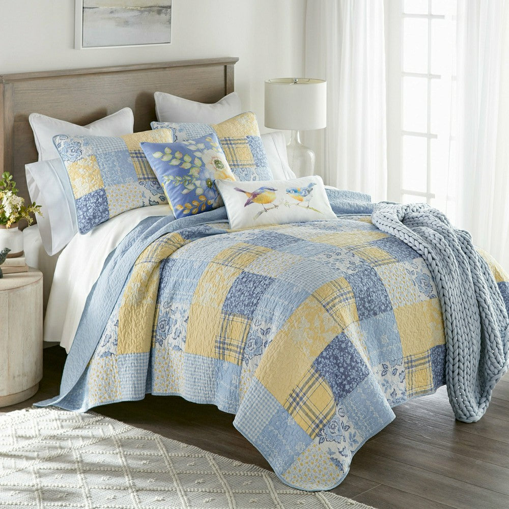 Plow & Hearth Spring Flowers Quilt Set