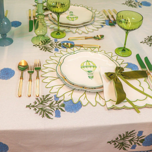 Plow & Hearth Toile de Blu Hortensia Tablecloth