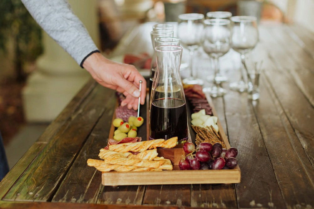 Plow & Hearth Cava Wine Tasting Kit with 4 Glass Carafes