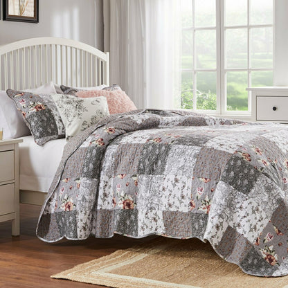 Plow & Hearth Giulia Reversible Bedding