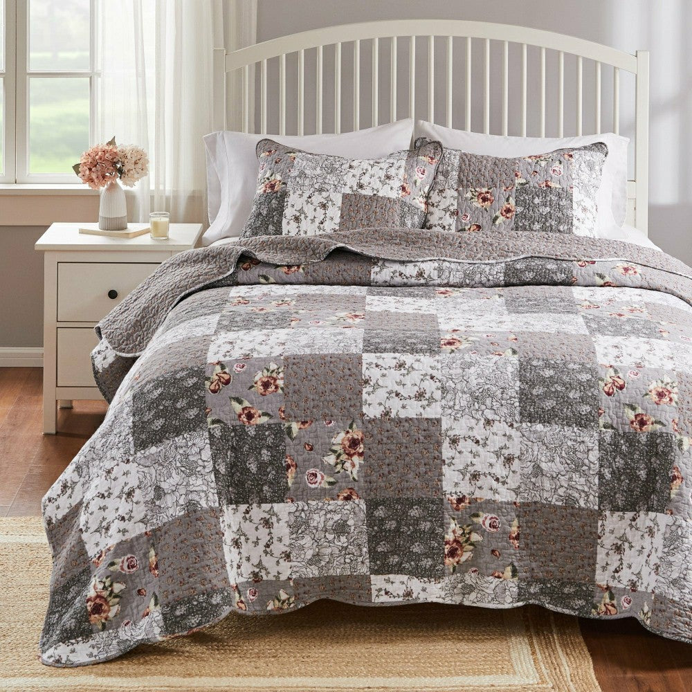 Plow & Hearth Giulia Reversible Bedding
