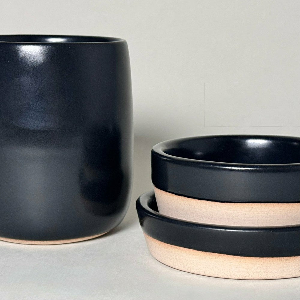 Plow & Hearth Share Bowl - 9"