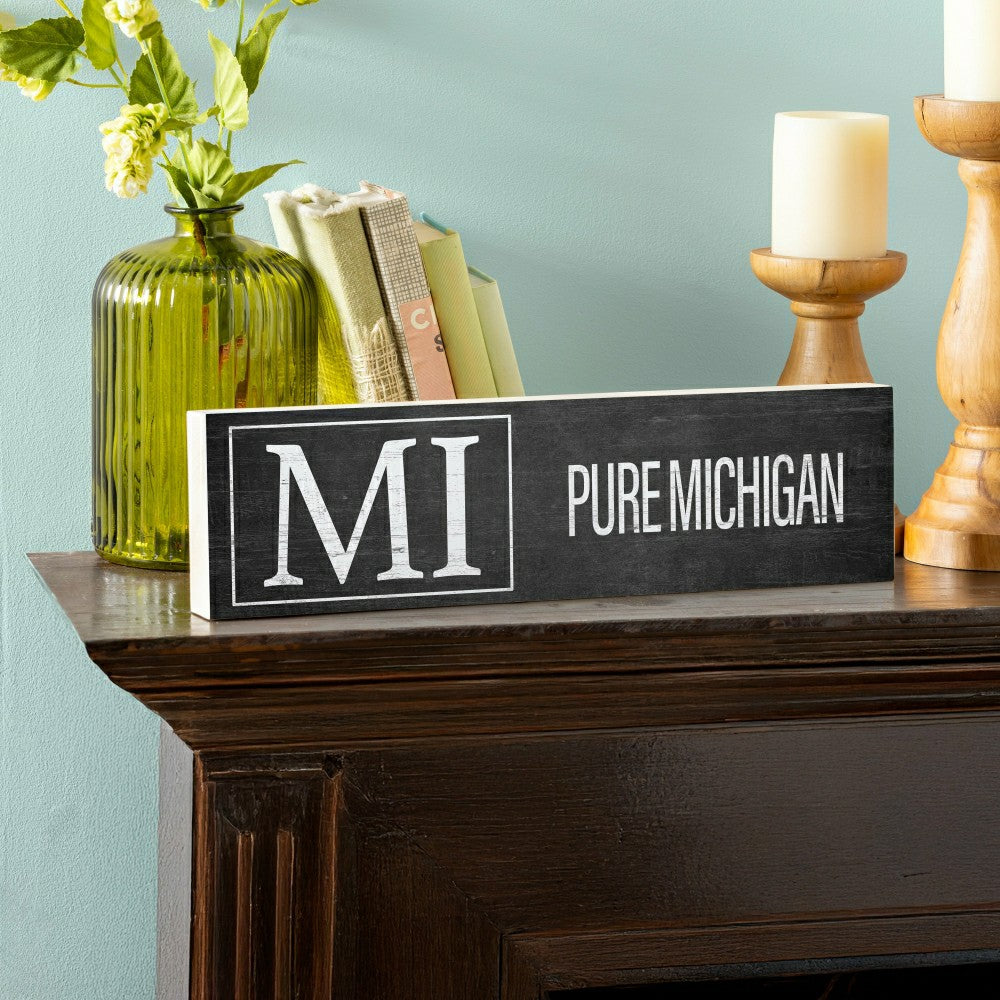 Plow & Hearth State Wooden Mantle Sign Michigan 18x5"